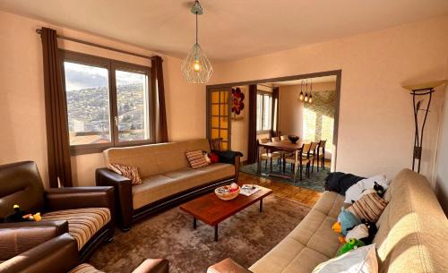 La Bresse House | Gîte Le Pingu - spacieux, calme, plein sud - cabine sauna - 8 personnes