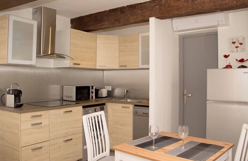 L'Isle-sur-la-Sorgue Apartment | Gîte les Iris Studio 3 Climatisé