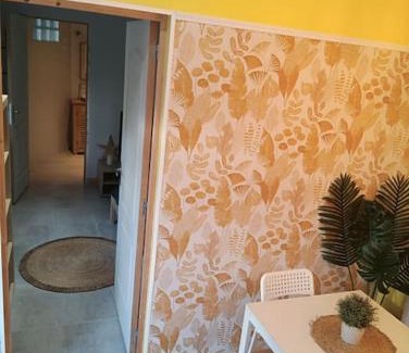 Roujan House | Gîte plain-pied avec jardin terasse