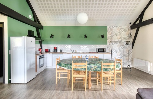 Montreuil-Bellay Apartment | Gîte Ruelle aux Vaches - Appt avec piscine partagée