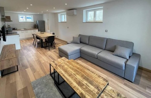 Wintzenheim Apartment | Gîtes Intemporels D'alsace 3 Pièces Cour Anglaise