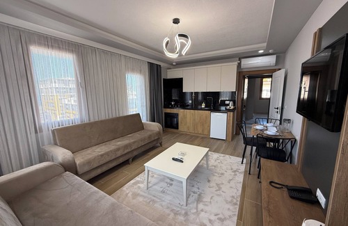 Surmene Apartment | Güven Palace Suites