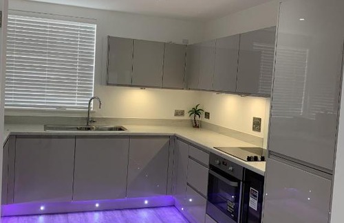 Basildon House | G2 Luxury Rooms in a Shared House