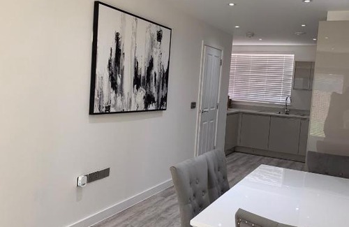 Basildon House | G2 Luxury Rooms in a Shared House