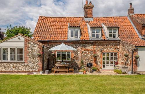 Great Snoring House | Gable End