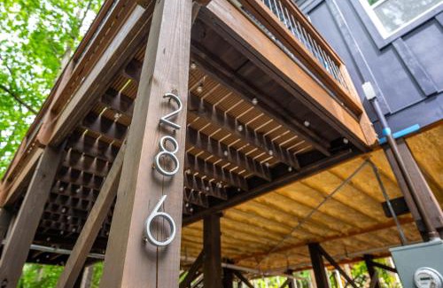 Bynum House | Galaxy Tree House
