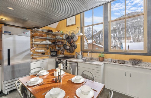 Telluride House | Galena Chalet - 1 Bedroom, 1 Bathroom, 2 Half Bathrooms, Sleeps 4-6