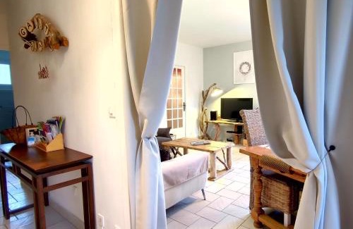 Royan Villa | Galets Blancs