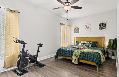 Athens House | Game Room - 2 King Beds - Perfect UGA Location!