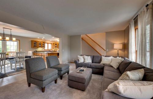 Waverly House | Game Room and Patio Bremer House Waverly Rental