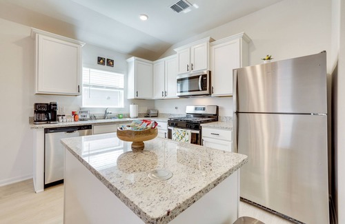 Medina Valley House | Game Room + Private Yard: Modern San Antonio Home