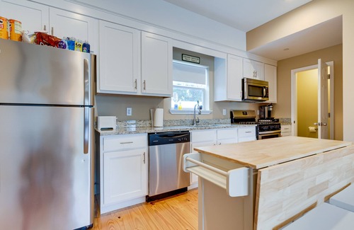 Central Business District Condo | Game Room + Walkable Location: Mobile Condo!