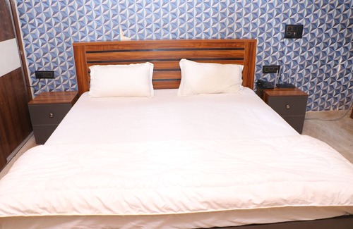 Rishikesh Hotel | Ganga Forest View