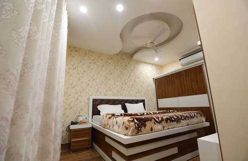 Rishikesh Hotel | Ganga Forest View