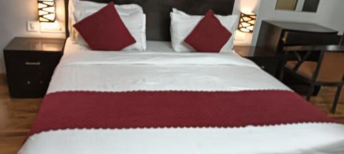 Vrindavan Hotel | Ganret suites and resort