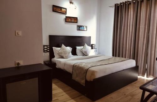 Vrindavan Hotel | Ganret suites and resort