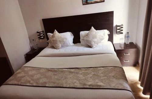 Vrindavan Hotel | Ganret suites and resort