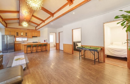 Oeseo House | Gapyeong J-mong Pet Camping Zone Pension