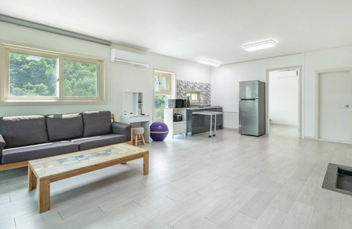 Gapyeong House | Gapyeong Nomadrium Poolvilla Pension