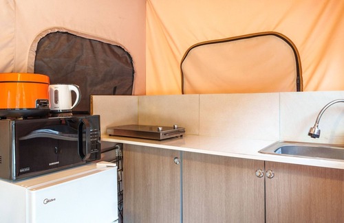 Buk House | Gapyeong Sanchaek Glamping Pension