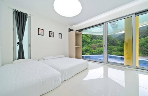 Buk House | Gapyeong Telem Pool Villa