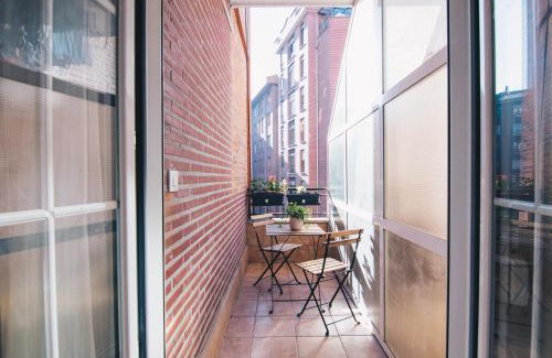 Castanos Apartment | Garai Apartment by People Rentals