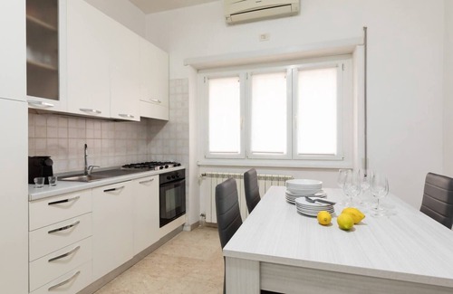Garbatella Apartment | Garbatella Modern Apartment Relax and Comfort
