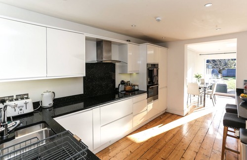 Bath Apartment | Garden Apartment with the hot tub