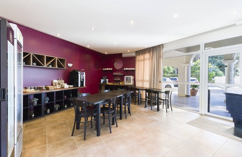 Six-Fours-les-Plages House | Garden & City Six-Fours-les-Plages
