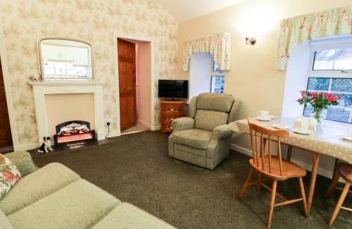 Castle Douglas House | Garden Cottage