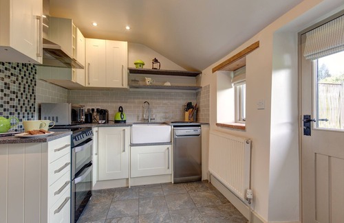 West Beckham Cottage | Garden Cottage - sleeps 2 guests in 1 bedroom