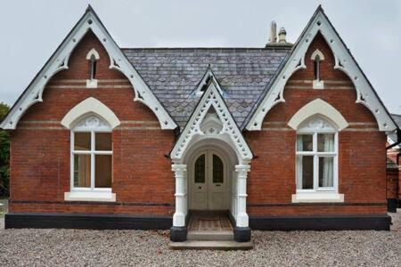 Rostrevor Apartment | Garden Double Room with own door access and bathroom