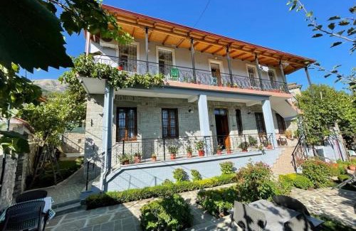 Permet House | Garden Guest House