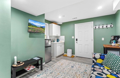 Montclair Apartment | Garden Hallow, Entire Private Guest Suite