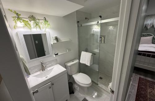 Montclair House | Garden Hallow