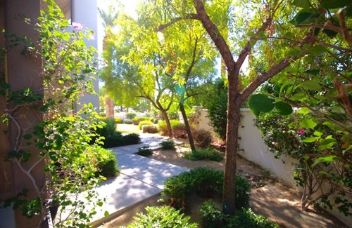 La Quinta Condo | Garden Hideaway Villa across from Main Pool, Corner unit@ Legacy Villas! #064656