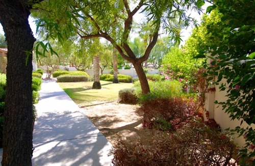 La Quinta Condo | Garden Hideaway Villa across from Main Pool, Corner unit@ Legacy Villas! #064656