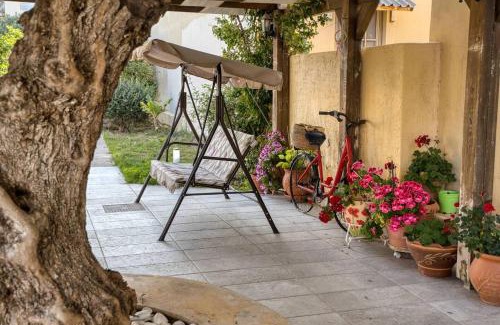 Prasas House | Garden House By Estia