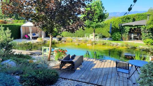 Bled Apartment | Garden Paradise Bled Apartments - garden, pond and castle view