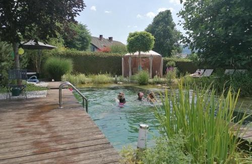Bled Apartment | Garden Paradise Bled Apartments - garden, pond and castle view