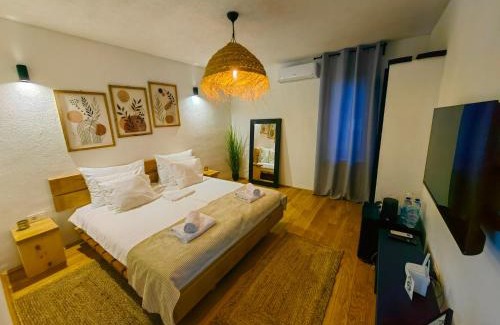 Banja Luka Apartment | Garden Relax Bungalow "Deluxe Hotel Rooms, Pool, Parking"
