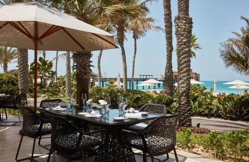 Al Sufouh 1 Apartment | Garden Room Near Souk Madinat Jumeirah