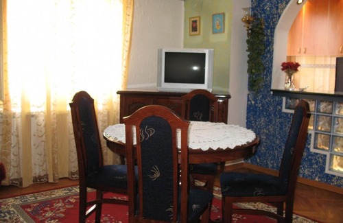 Vracar Apartment | Garden