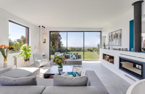 Malveira da Serra Villa | Garden Seaside Villa by CadenzaLux