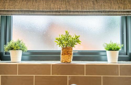York Apartment | Garden View