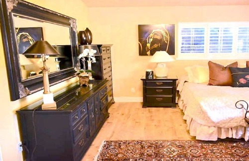 Carmel House | Garden Villa Carmel-by-the-Sea