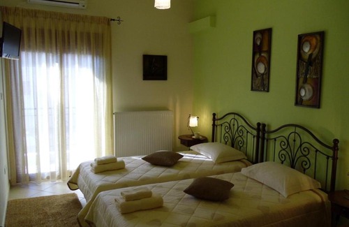 Perama House | Garden Villa