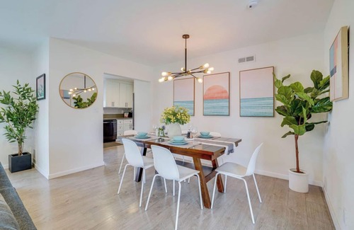 Gardena House | Gardena's Charming Family Retreat Getaway