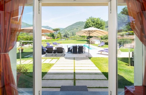 Camaiore Apartment | Gardenia Suite In Camaiore, Tuscany