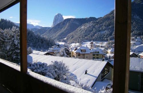 Ortisei Bed & Breakfast | Garni Alba Bed & Breakfast